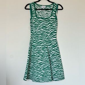 Milly Zebra Print Square Neck Sleeveless Midi Dress
Green White Small